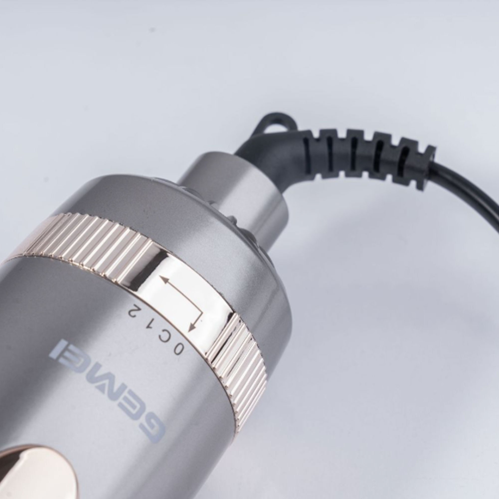 •   فرشاة تصفيف دوارة و مجفف الشعر من gemei - الصورة 2